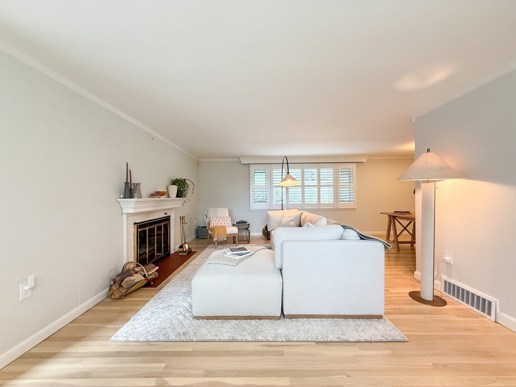 10 Winch Way Natick, MA 01760 - Photo 10 of 41