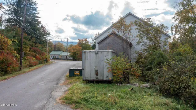 $279,000 | 614 Highway 20, New Lebanon, NY 12125