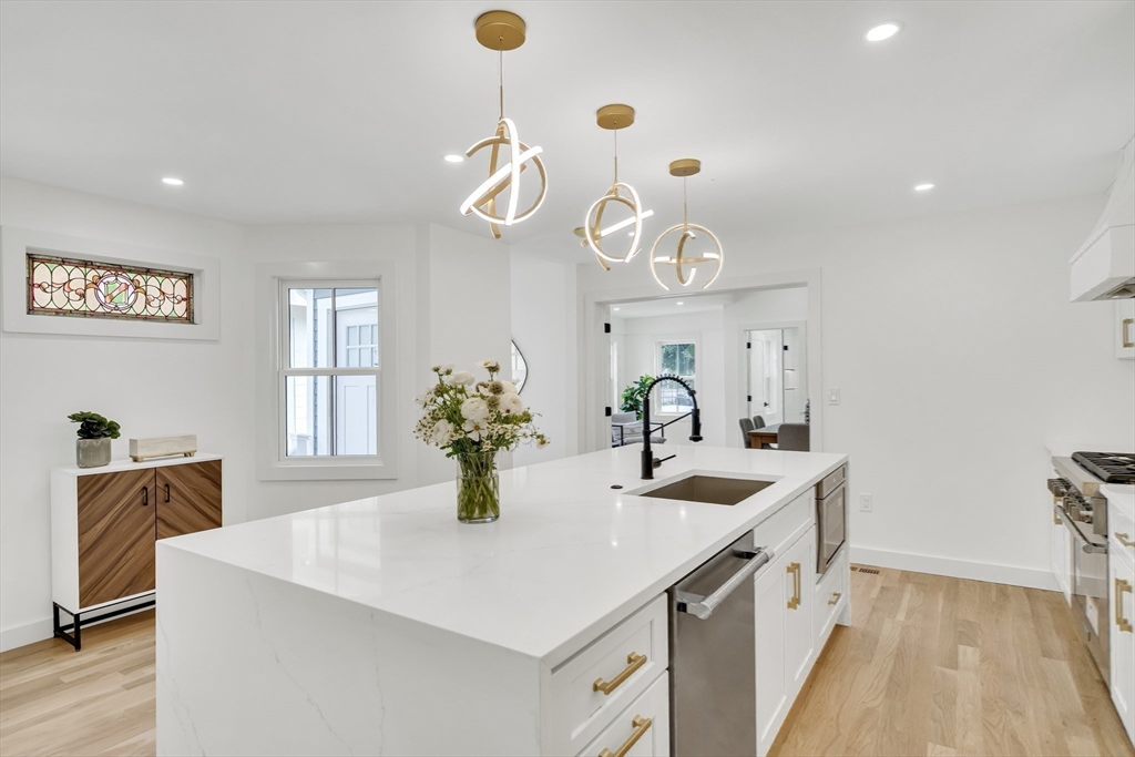 196 Prospect Street Cambridge, MA 02139 - Photo 14 of 40