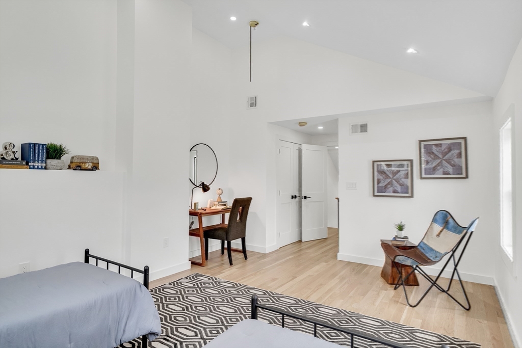 196 Prospect Street Cambridge, MA 02139 - Photo 27 of 40