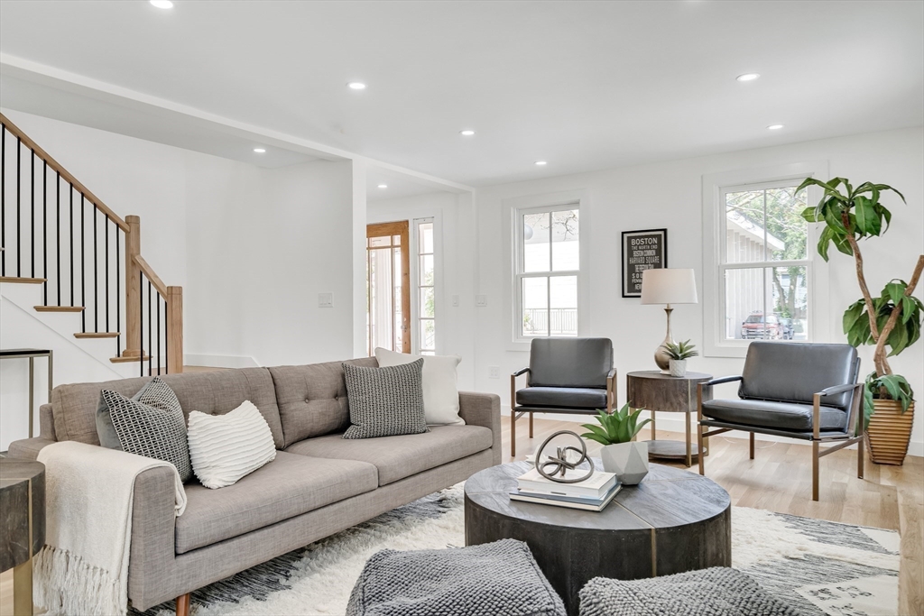 196 Prospect Street Cambridge, MA 02139 - Photo 3 of 40