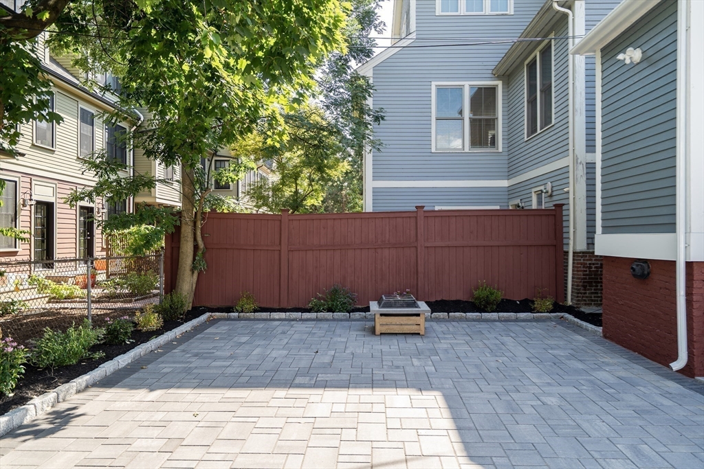196 Prospect Street Cambridge, MA 02139 - Photo 36 of 40