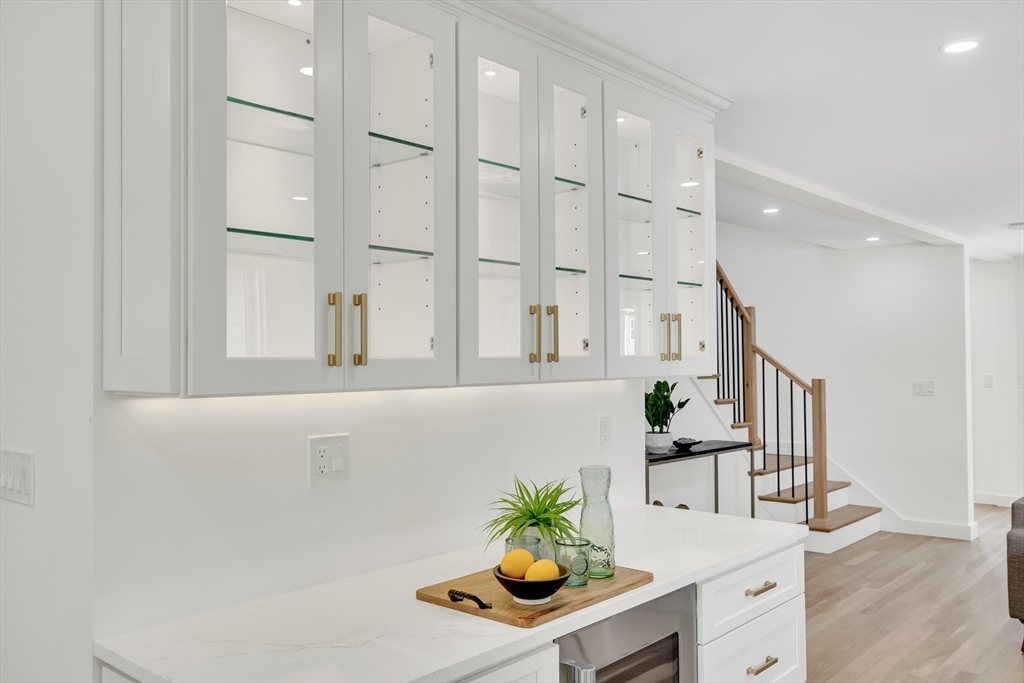 196 Prospect Street Cambridge, MA 02139 - Photo 9 of 40