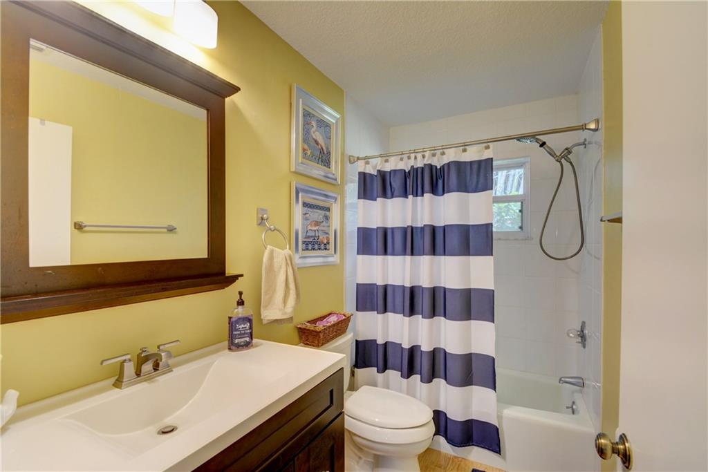 1663 Northwest Spruce Ridge Drive Stuart, FL 34994 - Photo 18 of 39