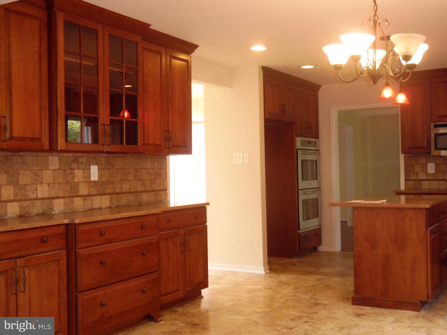 283 Spring Run Lane Downingtown, PA 19335 - Photo 7 of 20 Gallery Image 7