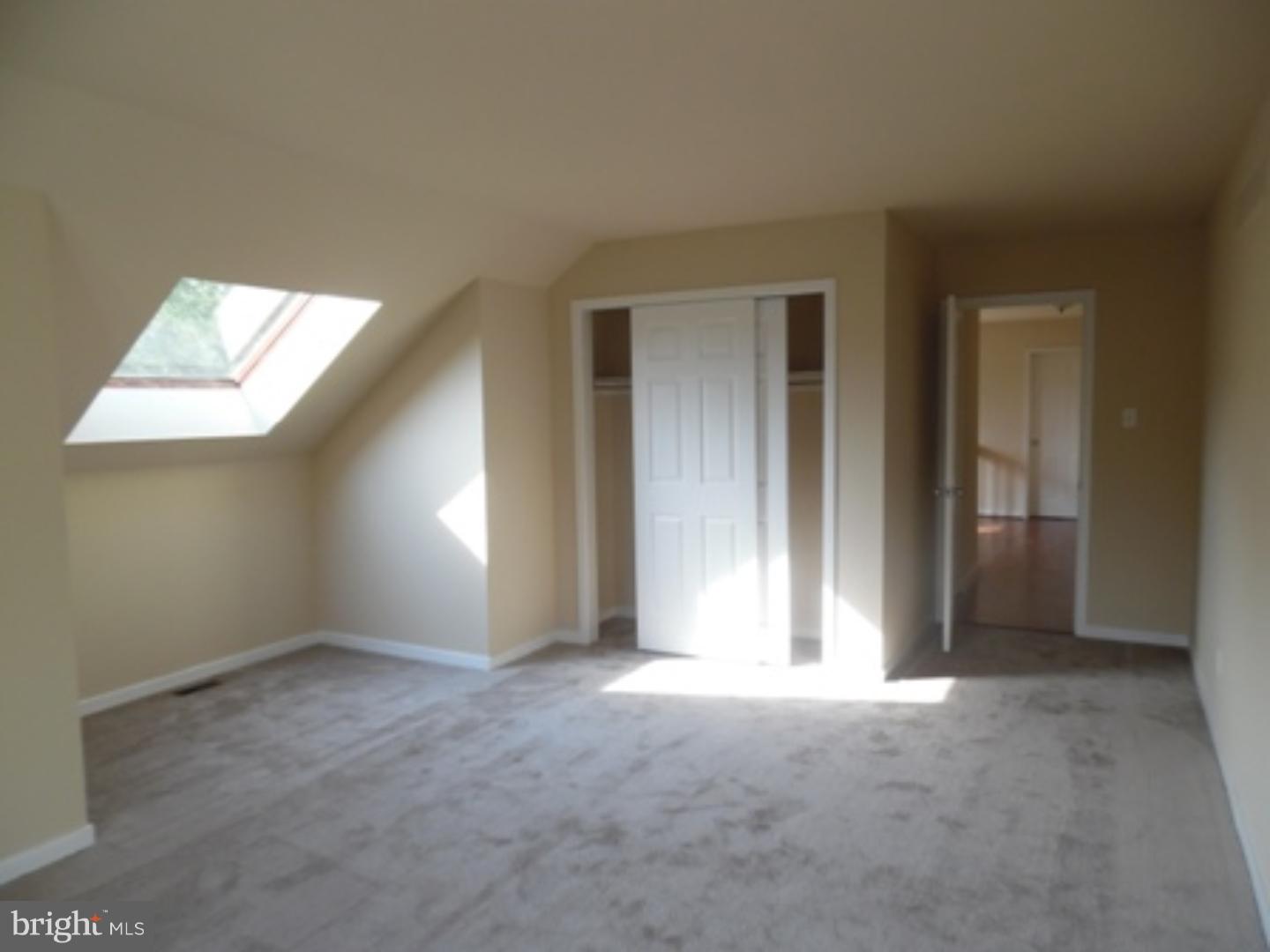 283 Spring Run Lane Downingtown, PA 19335 - Photo 9 of 20 Gallery Image 9