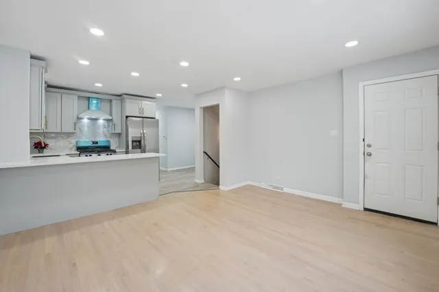 $509,000 | 4914 West 32nd Place, Cicero, IL 60804