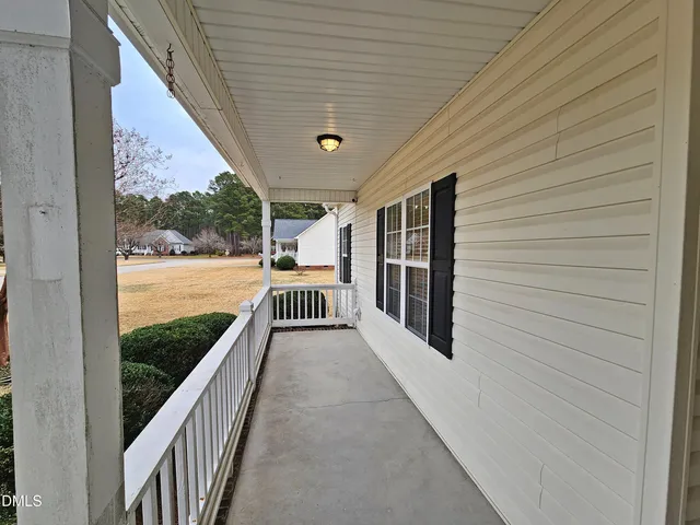 $309,900 | 7 Edgewater Drive, Smithfield, NC 27577