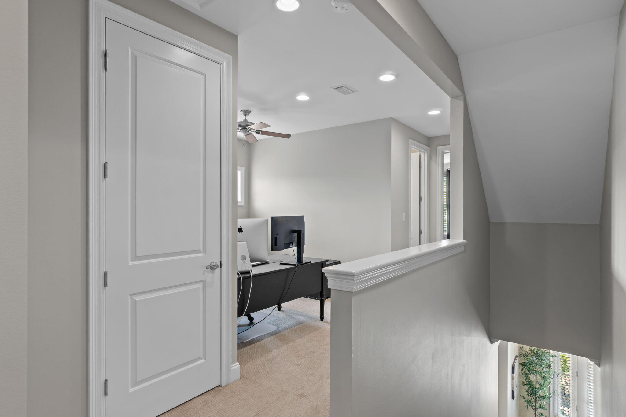 32 Derby Downs Circle Niceville, FL 32578 - Photo 33 of 62 a view of a hallway with workspace and a window