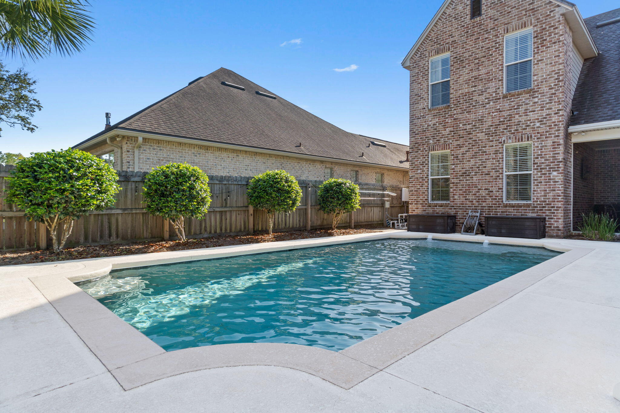 32 Derby Downs Circle Niceville, FL 32578 - Photo 47 of 62 front view of house with a yard