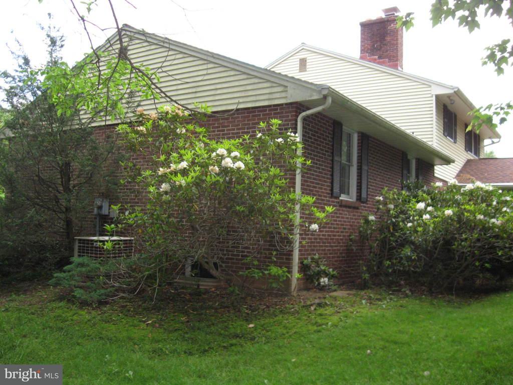 200 Valley Road Lebanon, PA 17042 - Photo 2 of 17 Gallery Image 2