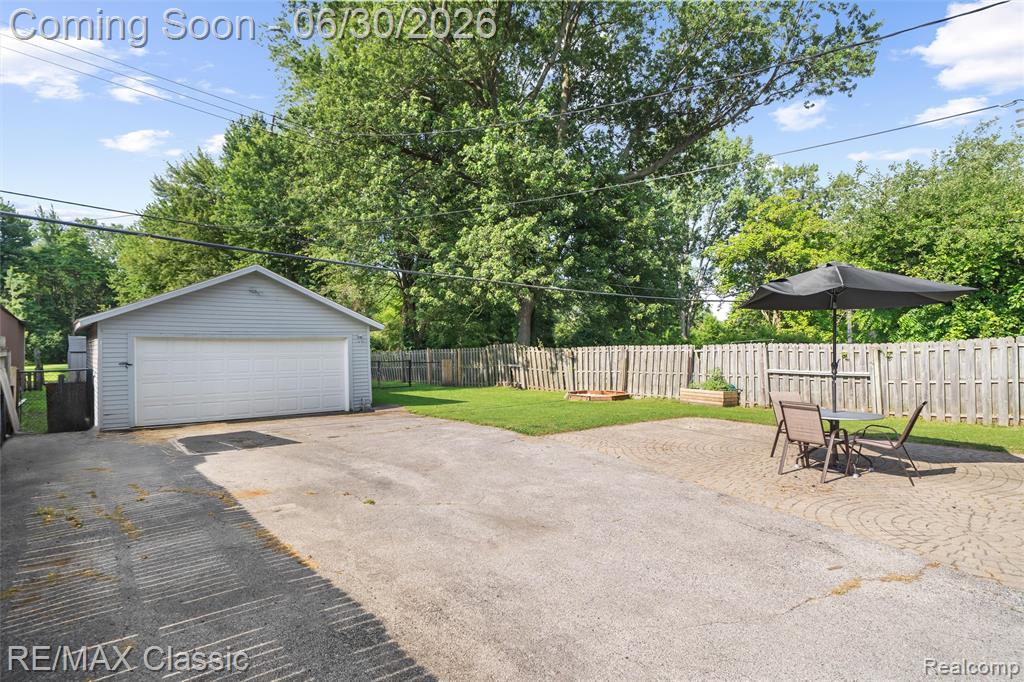 401 Center Street Carleton, MI 48117 - Photo 37 of 59