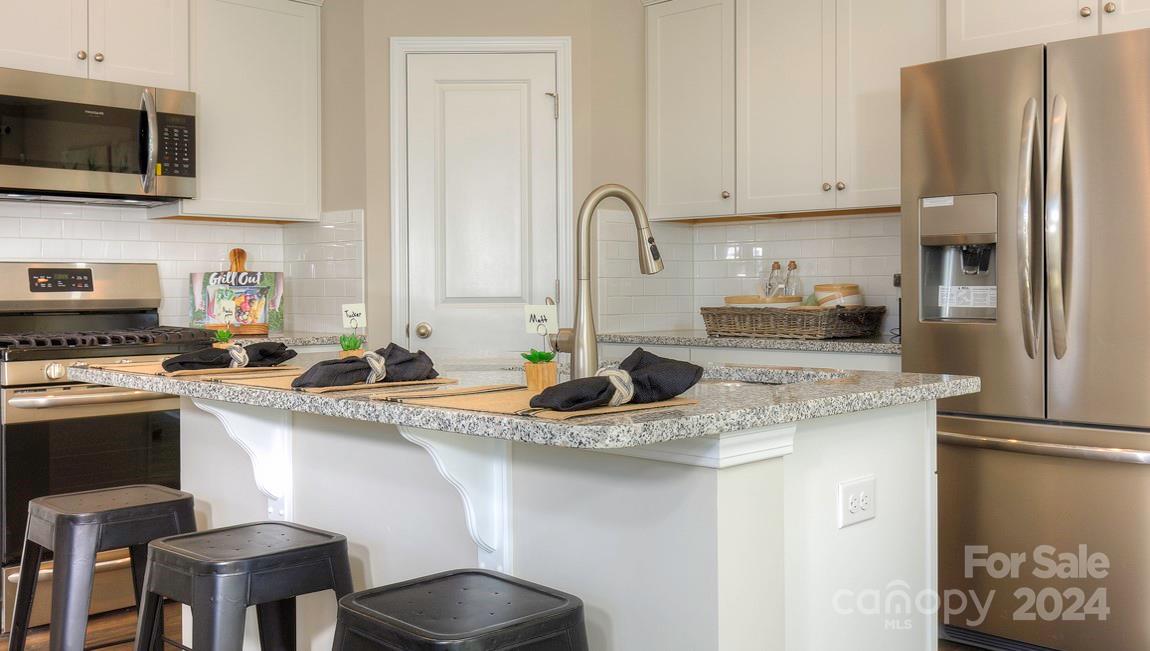 284 Creekview Road Hendersonville, NC 28792 - Photo 15 of 36 Gallery Image 15