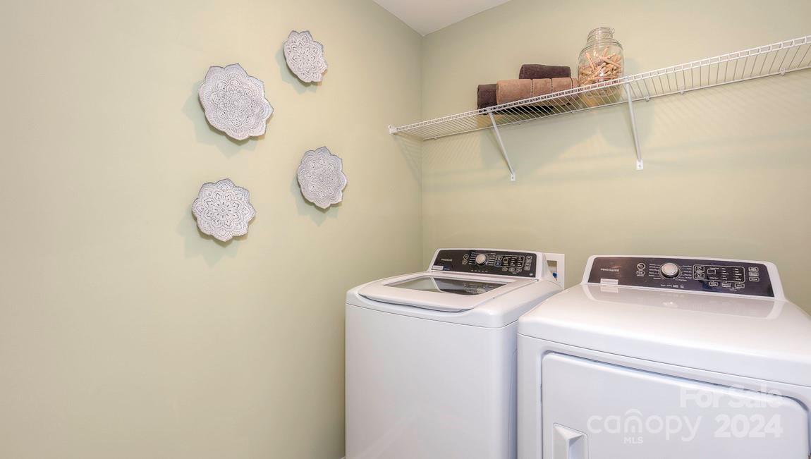 284 Creekview Road Hendersonville, NC 28792 - Photo 22 of 36 Gallery Image 22