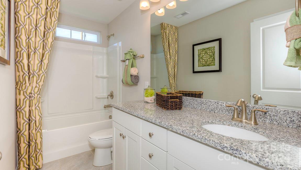 284 Creekview Road Hendersonville, NC 28792 - Photo 33 of 36 Gallery Image 33