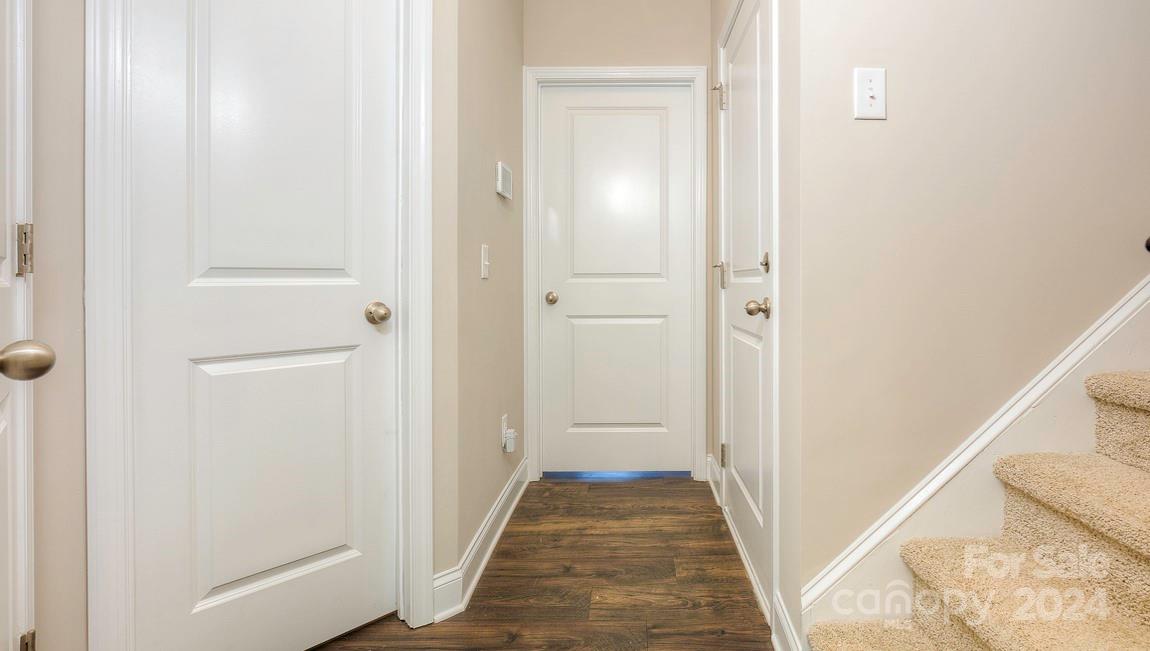 284 Creekview Road Hendersonville, NC 28792 - Photo 4 of 36 Gallery Image 4
