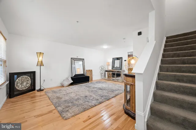 $445,000 | 23328 Brewers Tavern Way, Clarksburg, MD 20871