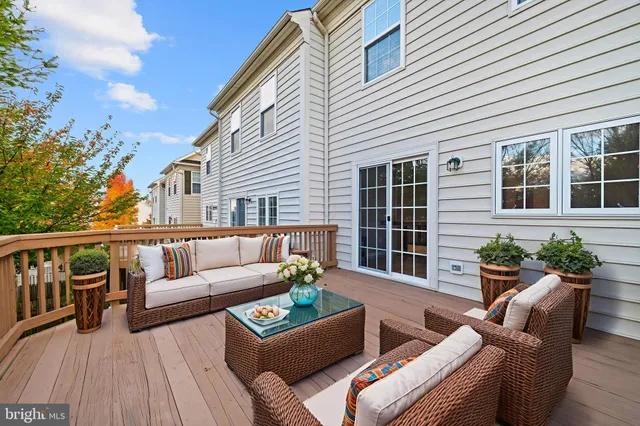 $445,000 | 23328 Brewers Tavern Way, Clarksburg, MD 20871