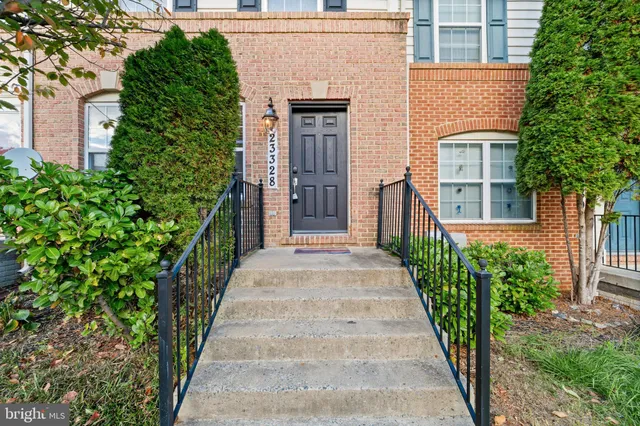 $445,000 | 23328 Brewers Tavern Way, Clarksburg, MD 20871