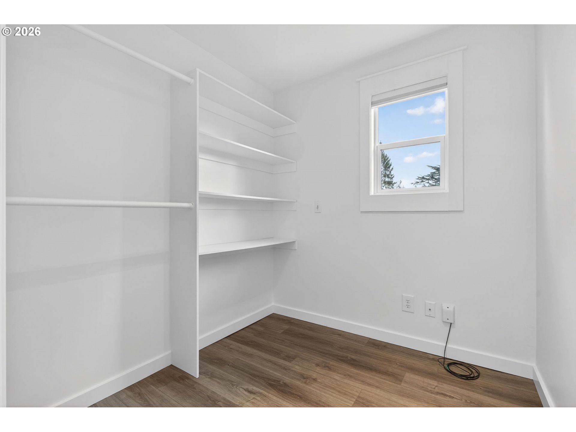 8015 Southwest 36th Avenue Portland, OR 97219 - Photo 17 of 46