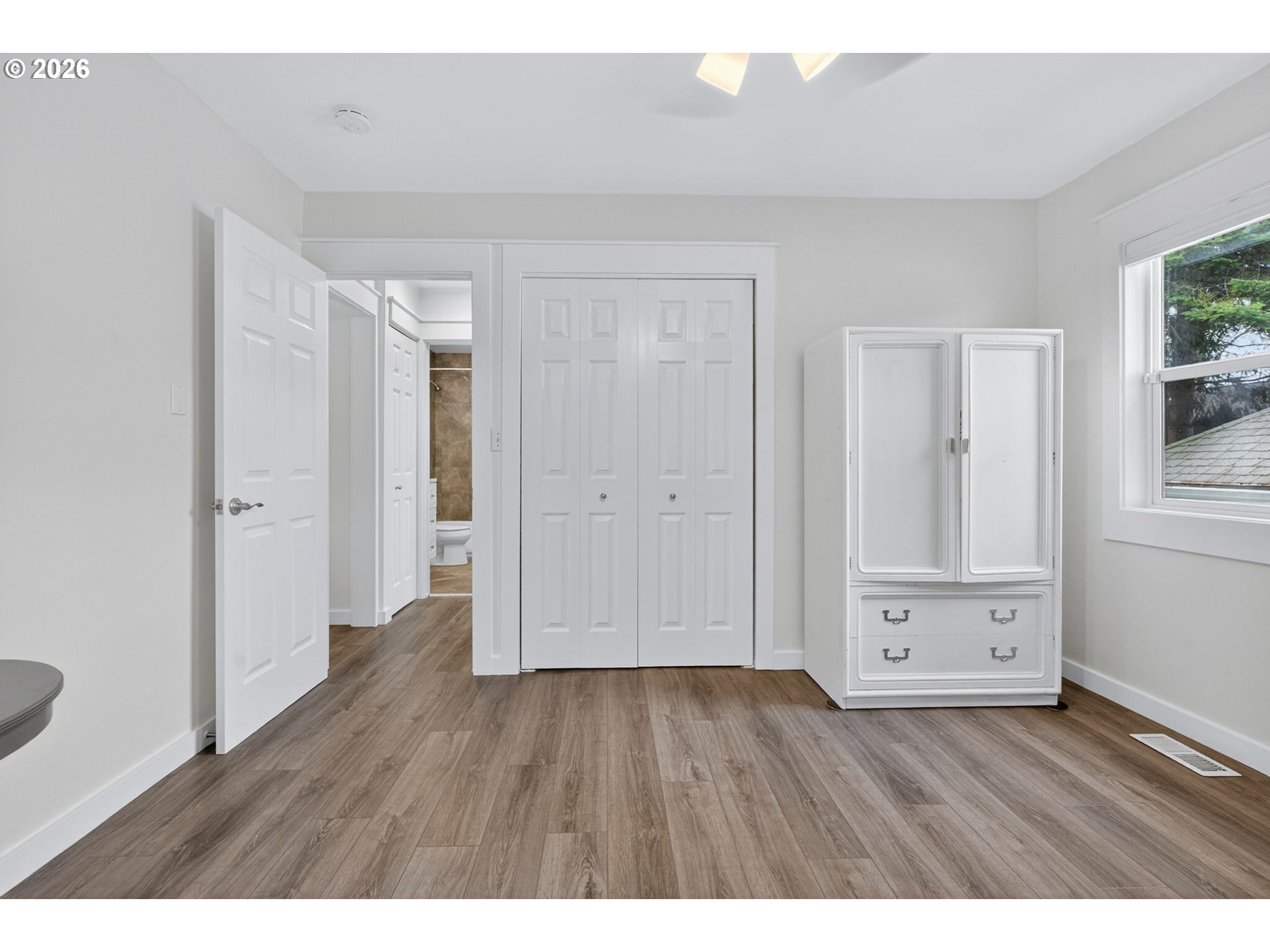 8015 Southwest 36th Avenue Portland, OR 97219 - Photo 28 of 46