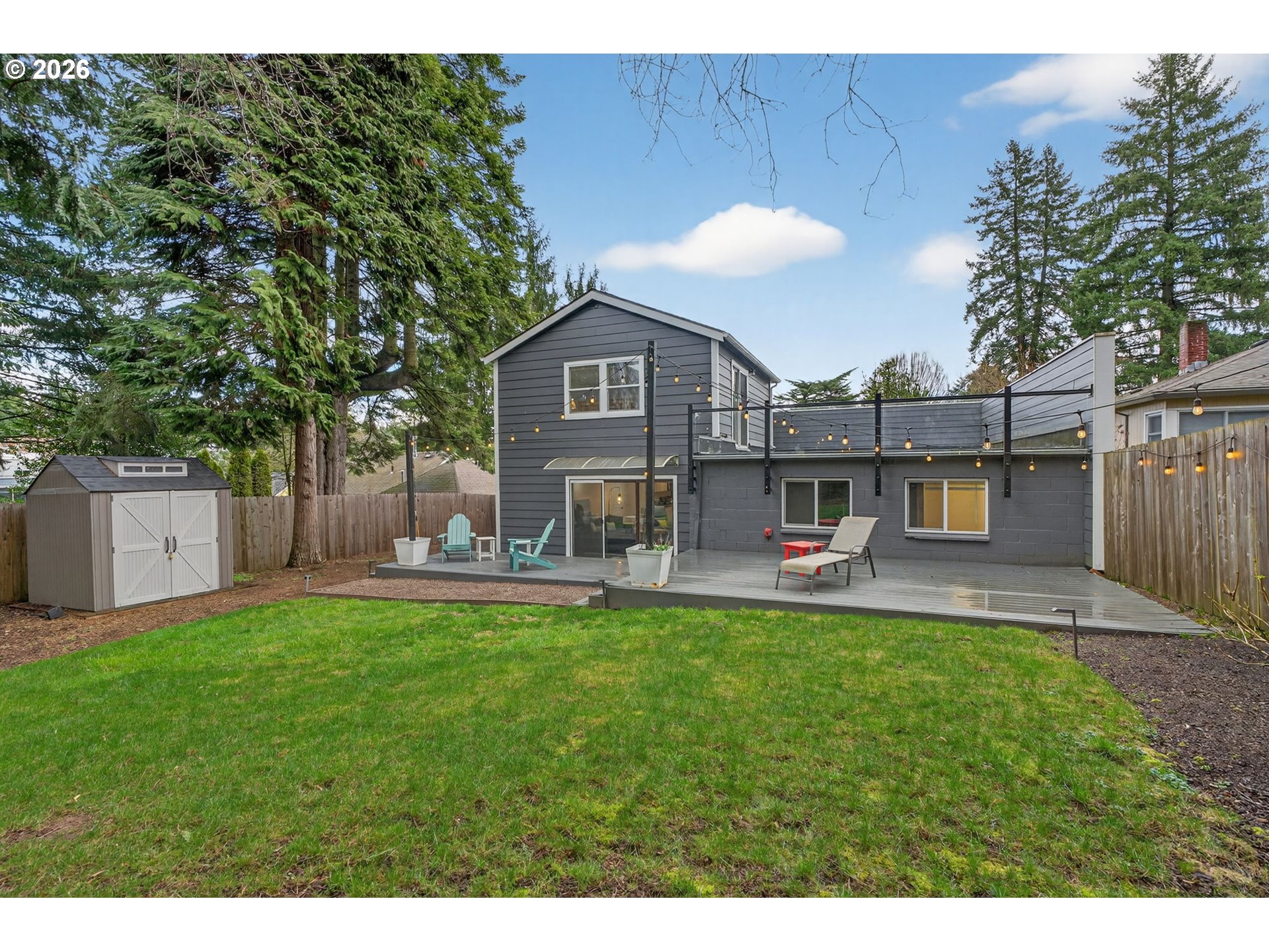 8015 Southwest 36th Avenue Portland, OR 97219 - Photo 35 of 46