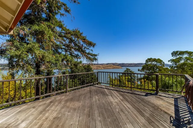 $1,160,000 | 240 Alexander Street, Crockett, CA 94525