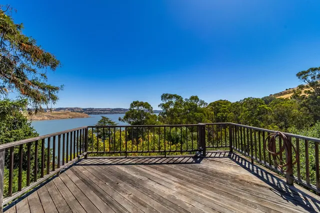 $1,160,000 | 240 Alexander Street, Crockett, CA 94525