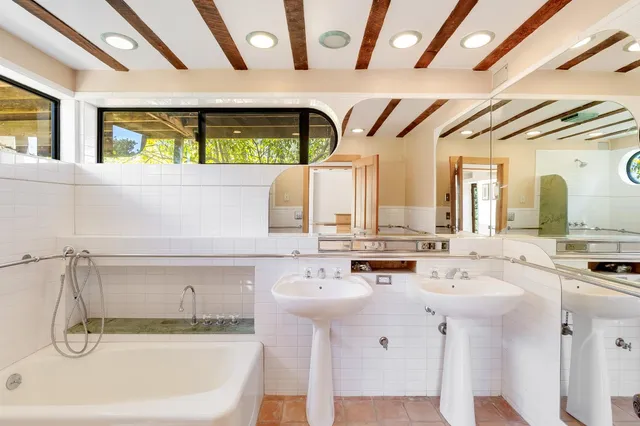 $1,160,000 | 240 Alexander Street, Crockett, CA 94525