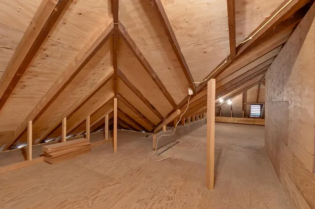 $1,160,000 | 240 Alexander Street, Crockett, CA 94525