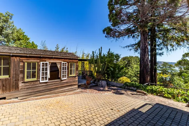 $1,160,000 | 240 Alexander Street, Crockett, CA 94525