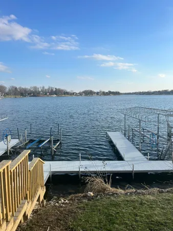$275,000 | 2513 East Lakeshore Drive, Unit 7, Crown Point, IN 46307