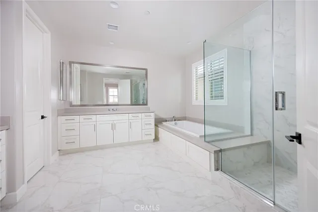 $7,000 | 2017 Picasso, Santa Ana, CA 92704