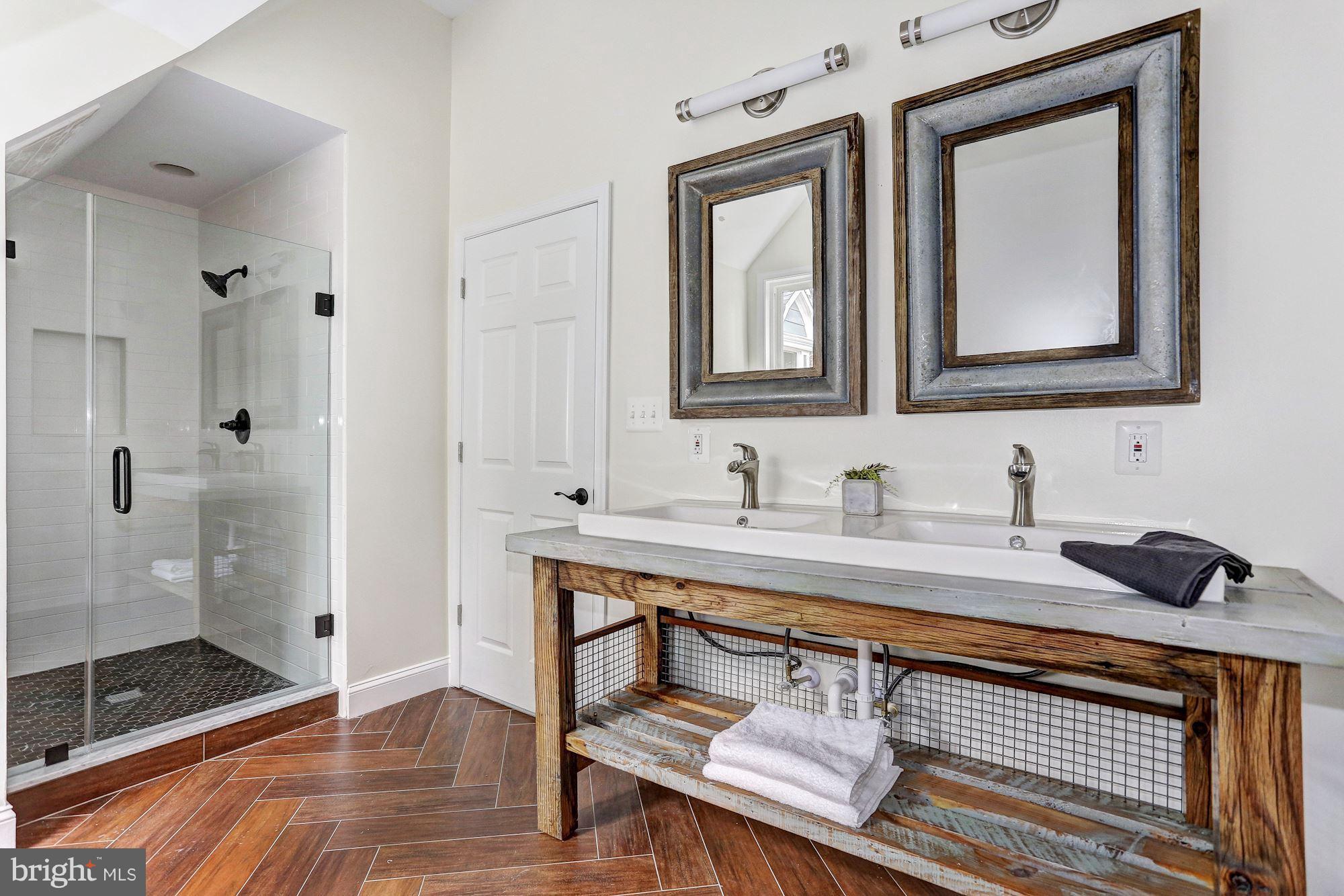 407 S Road Baltimore, MD 21208 - Photo 14 of 24 En Suite Master Bath