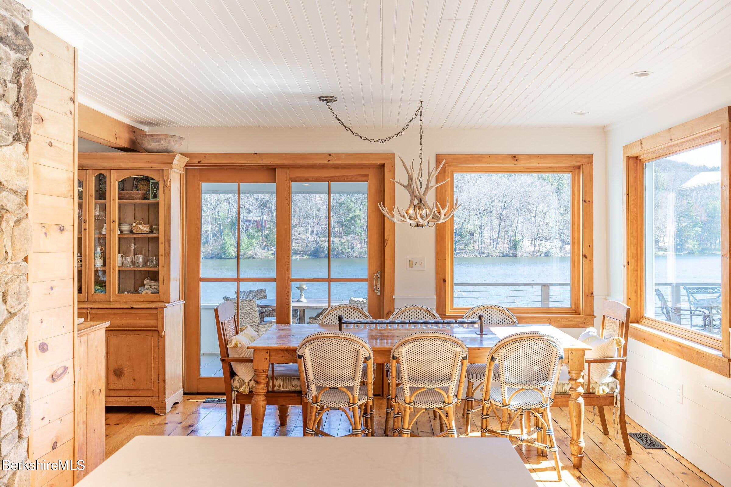 14 Bidwell Road Monterey, MA 01245 - Photo 12 of 35 DINING AREA