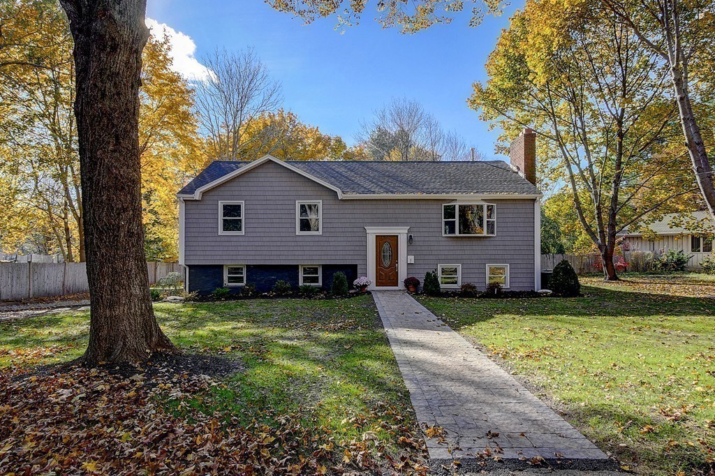 1 Saunders Road Lynnfield, MA 01940 - Photo 1 of 30 Gallery Image 1