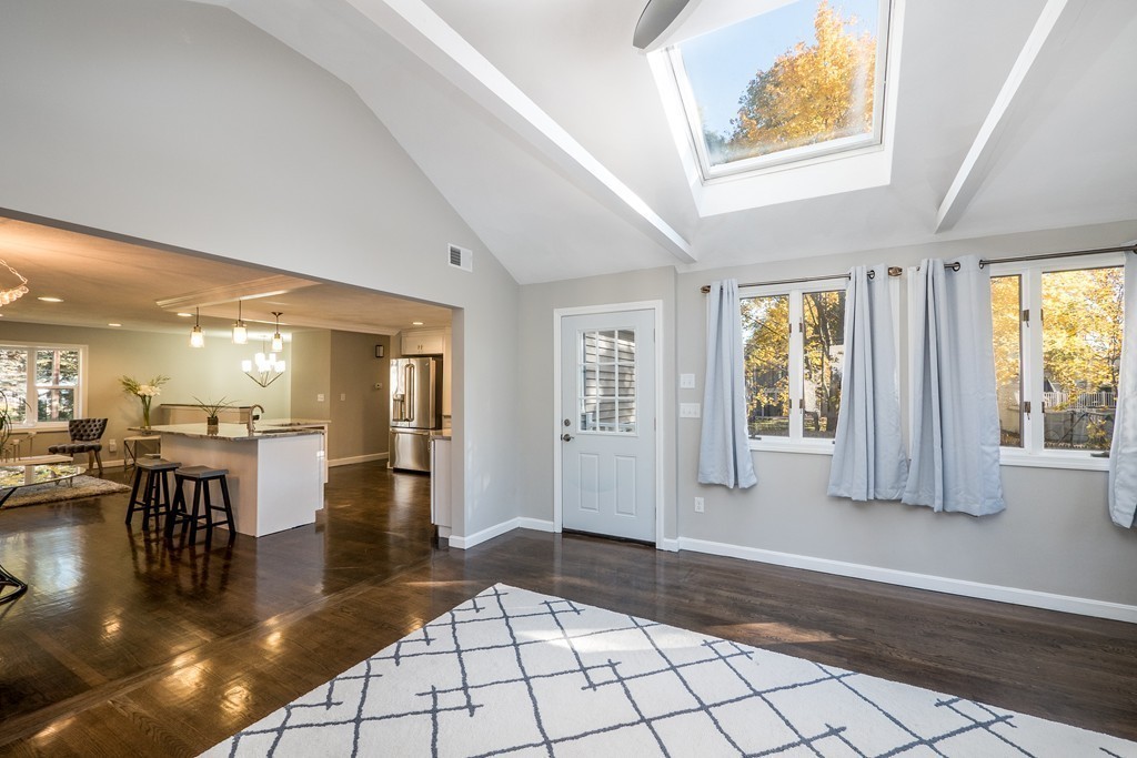1 Saunders Road Lynnfield, MA 01940 - Photo 17 of 30 Gallery Image 17
