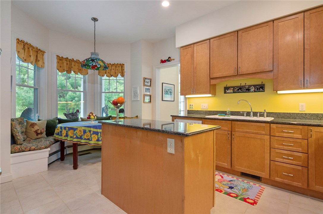 15 Bottom Ridge Westerly, RI 02891 - Photo 10 of 37