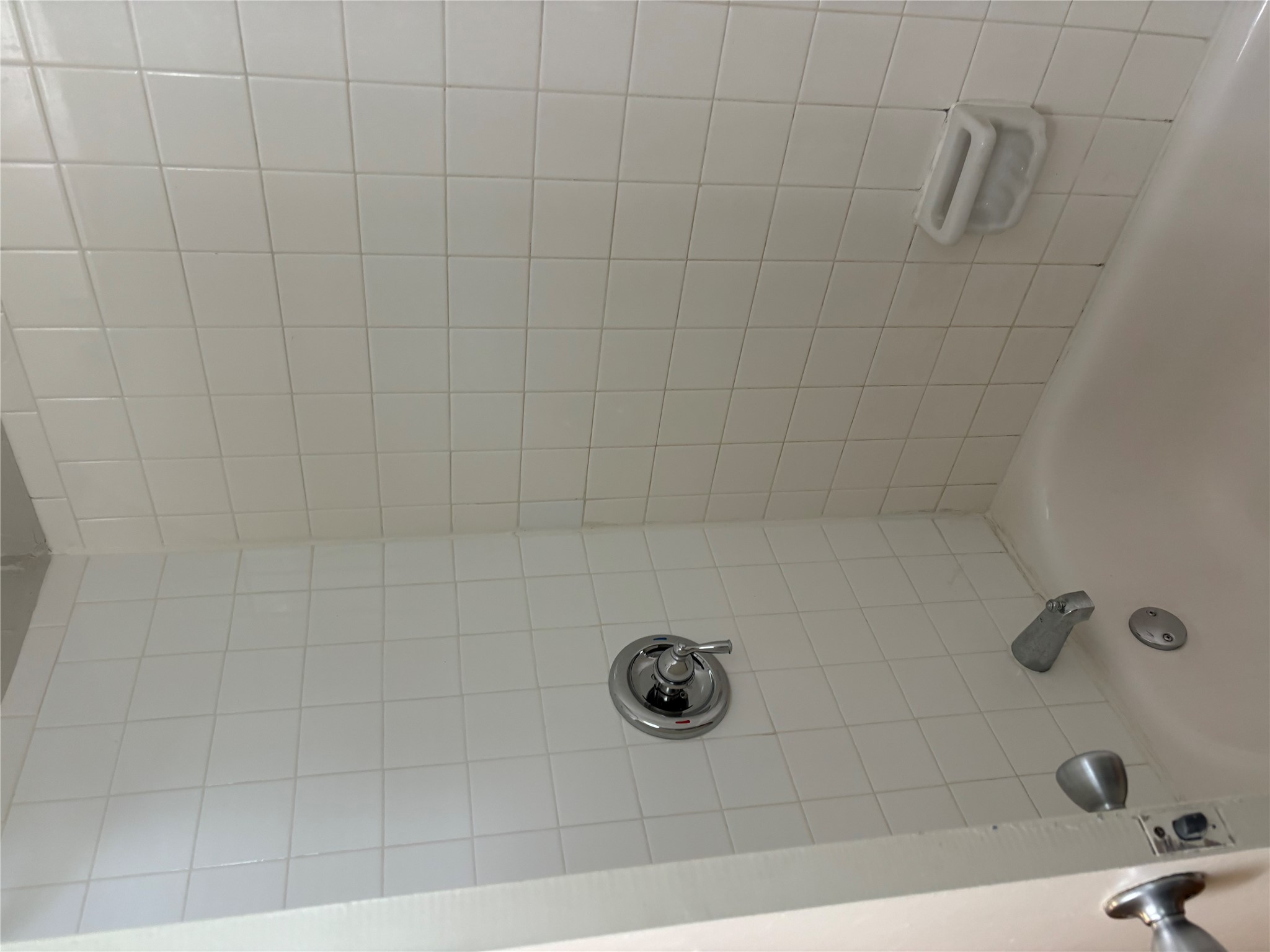 317 West 35th Street, Unit B Austin, TX 78705 - Photo 9 of 9 a bathroom with a shower