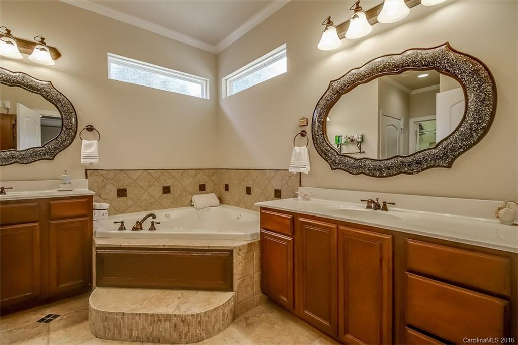 2829 Williams Station Road Matthews, NC 28105 - Photo 12 of 24 Gallery Image 12
