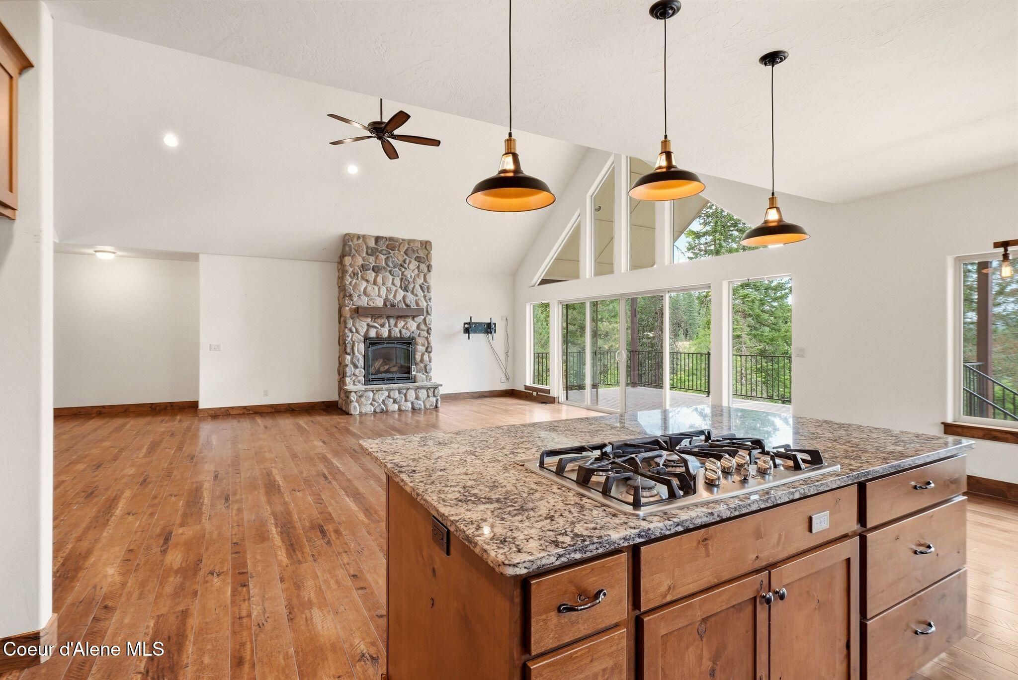 5774 West Kidd Island Road Coeur D'Alene, ID 83814 - Photo 15 of 66 Inside-Media-Kidd-15
