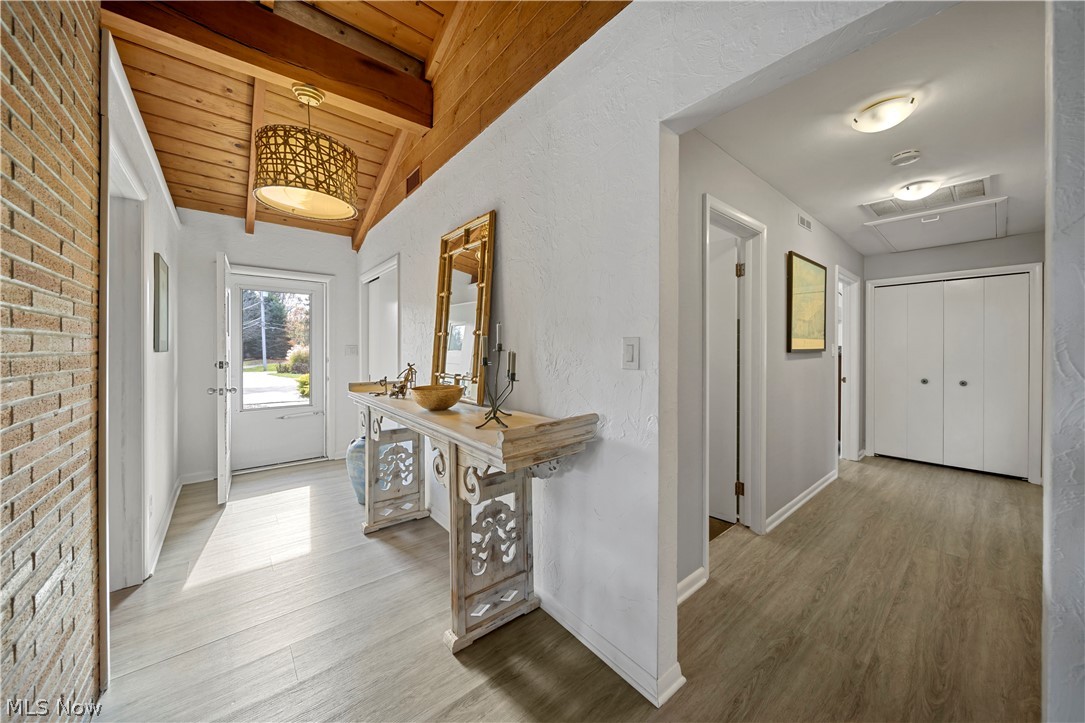 28649 Bolingbrook Road Pepper Pike, OH 44124 - Photo 5 of 35 Gallery Image 5