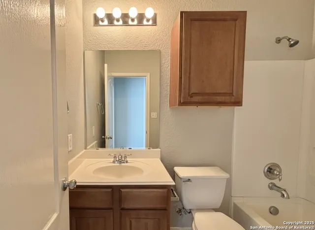 $1,585 | 6631 Hartnet, Converse, TX 78109