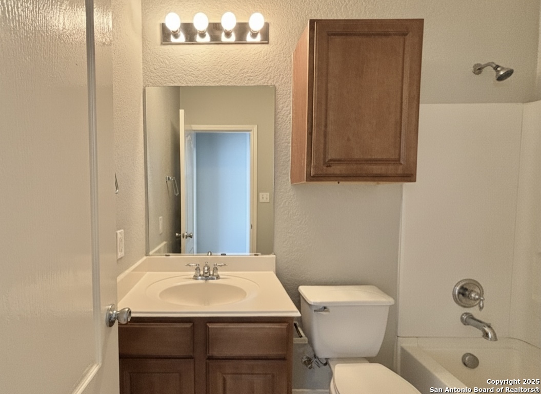 6631 Hartnet Converse, TX 78109 - Photo 10 of 15