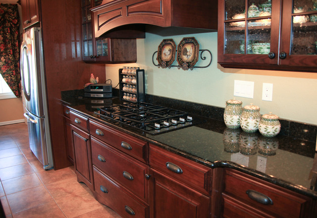3401 Marquette Road Peru, IL 61354 - Photo 8 of 24