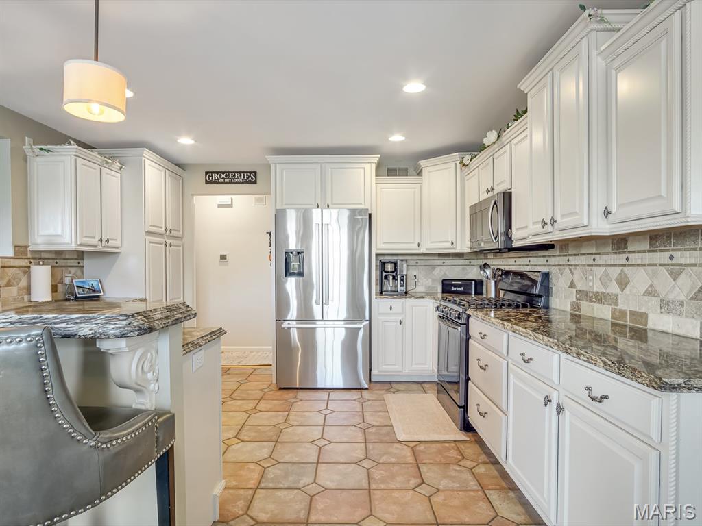 1008 West Fallen Lake Drive Waterloo, IL 62298 - Photo 16 of 56