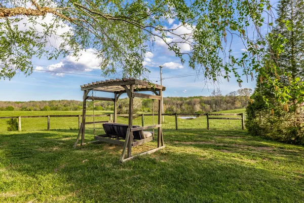 $1,150,000 | 1075 Fannie Nicholson Road, Chapmansboro, TN 37035