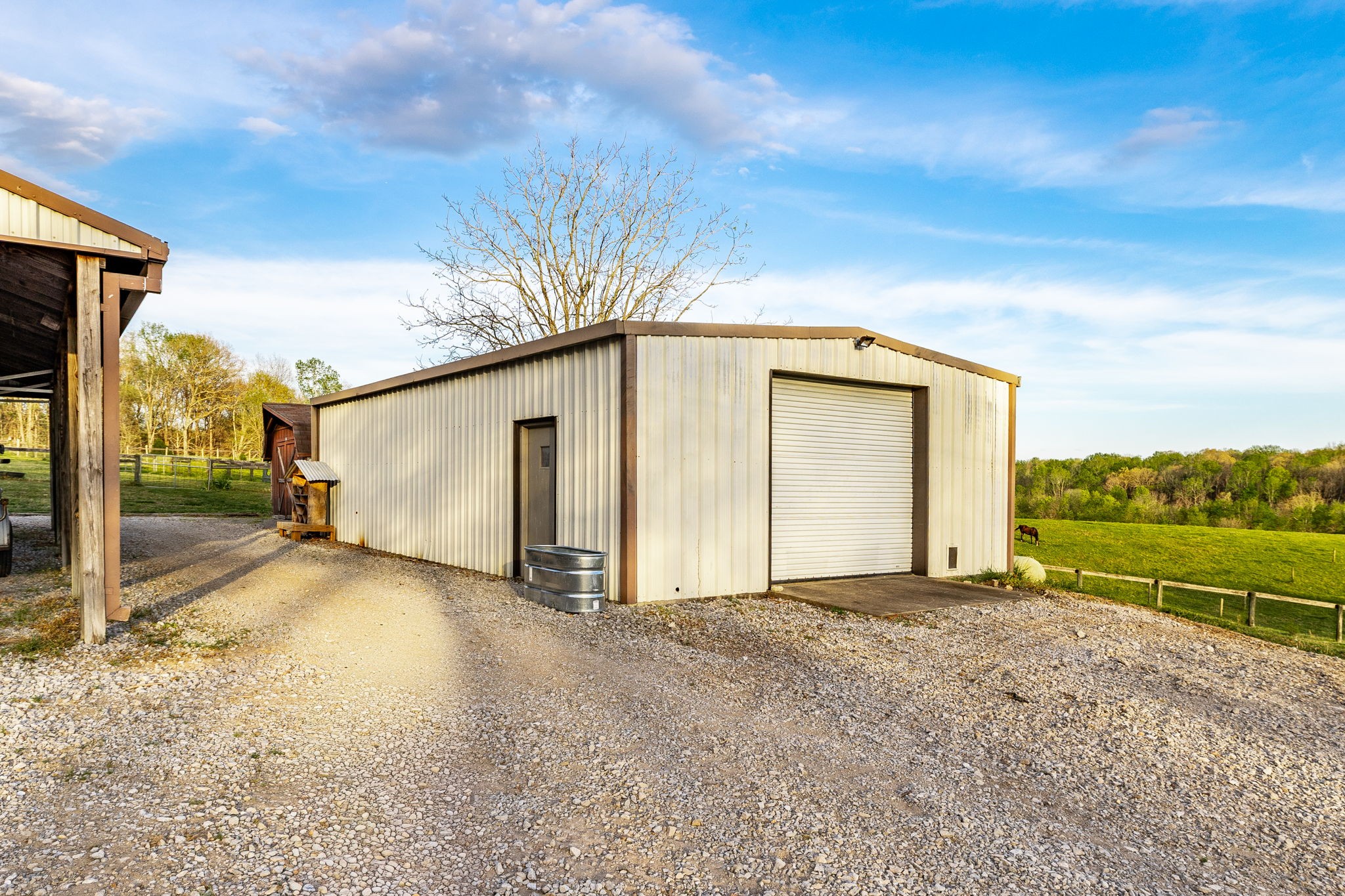 1075 Fannie Nicholson Road Chapmansboro, TN 37035 - Photo 58 of 100 a view of a house with backyard and mountain view