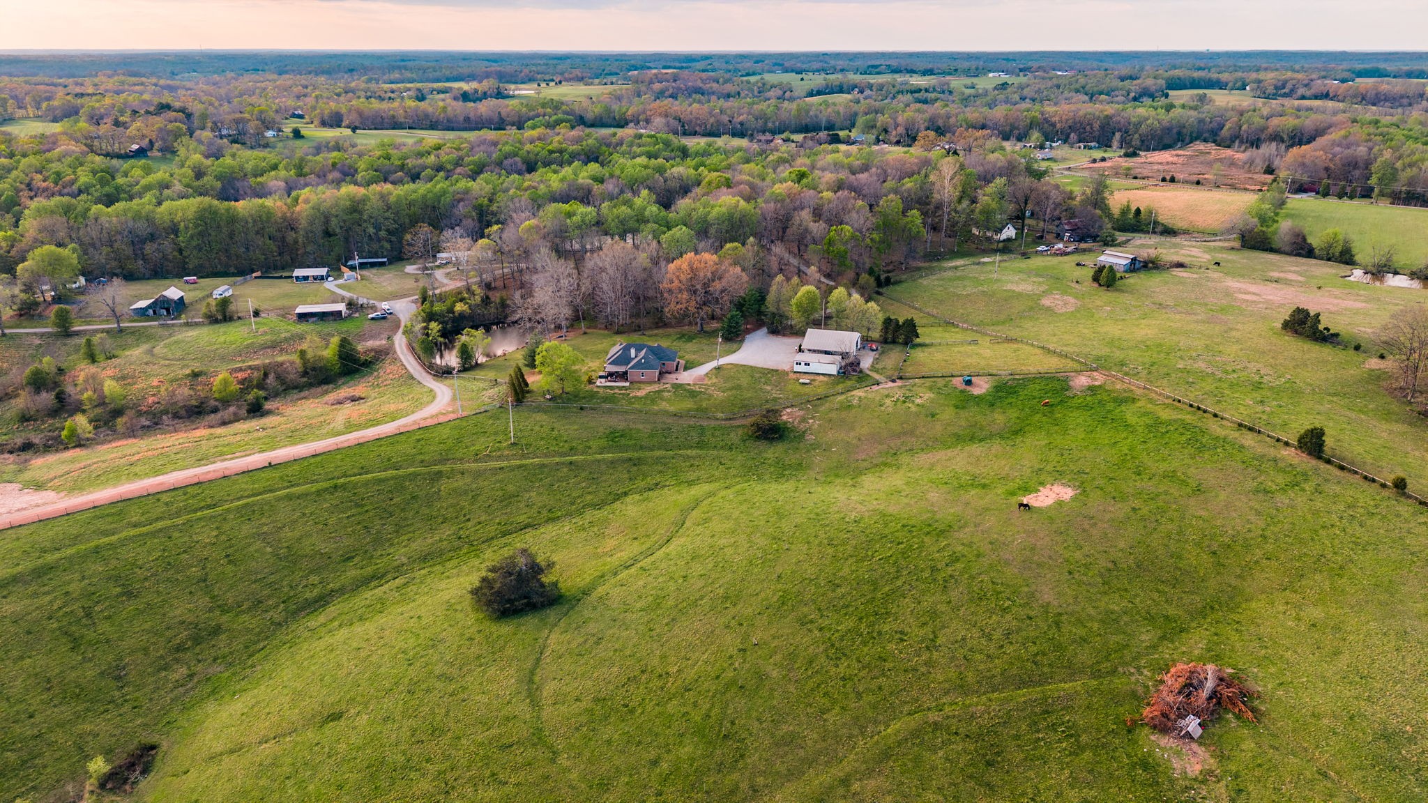 1075 Fannie Nicholson Road Chapmansboro, TN 37035 - Photo 8 of 100