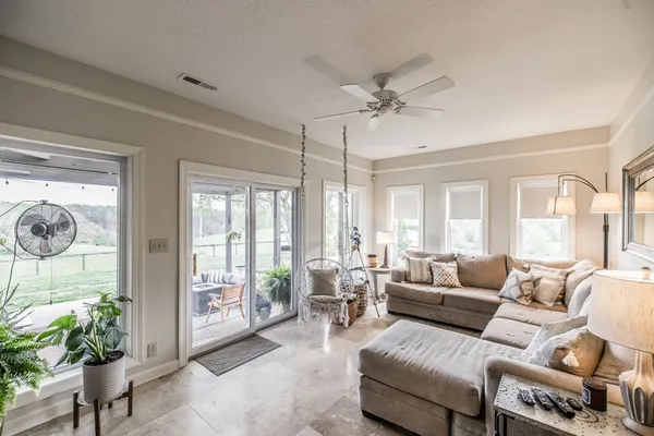 $1,150,000 | 1075 Fannie Nicholson Road, Chapmansboro, TN 37035
